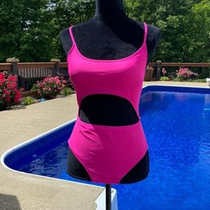 One peice bathing suit